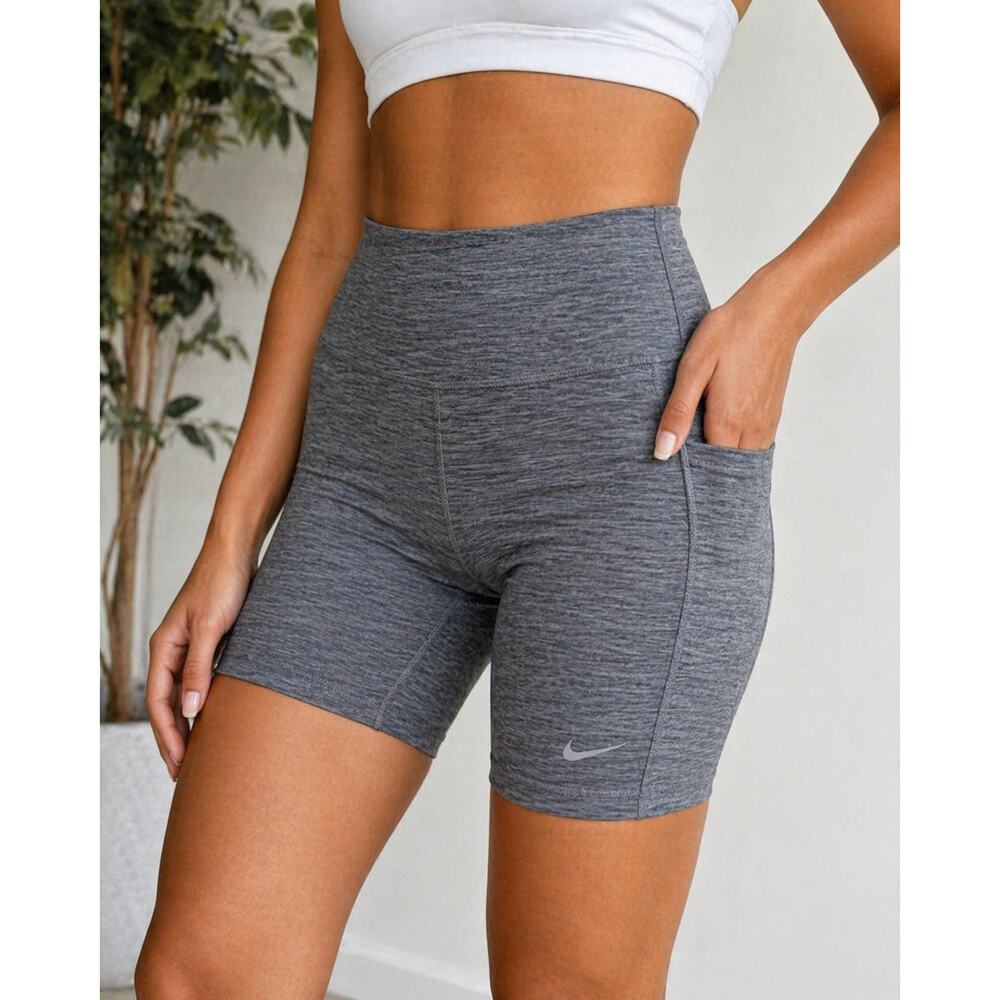 Nike One Dri-FIT Gray Biker Shorts Women’s Medium High Rise Athletic